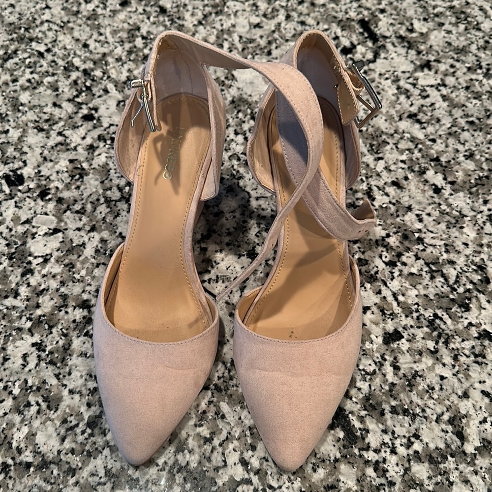 Express heels